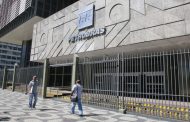 Participantes de fundo da Petrobras terão de pagar rombo por 18 anos