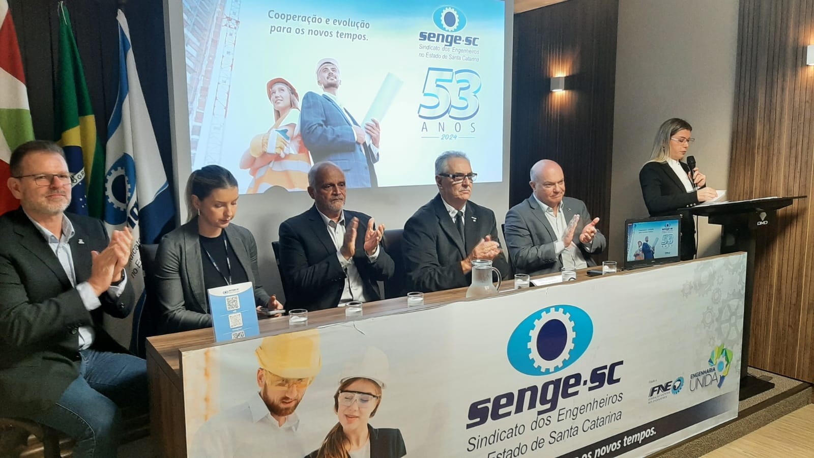 Senge-SC comemora 53 anos homenageando sua história